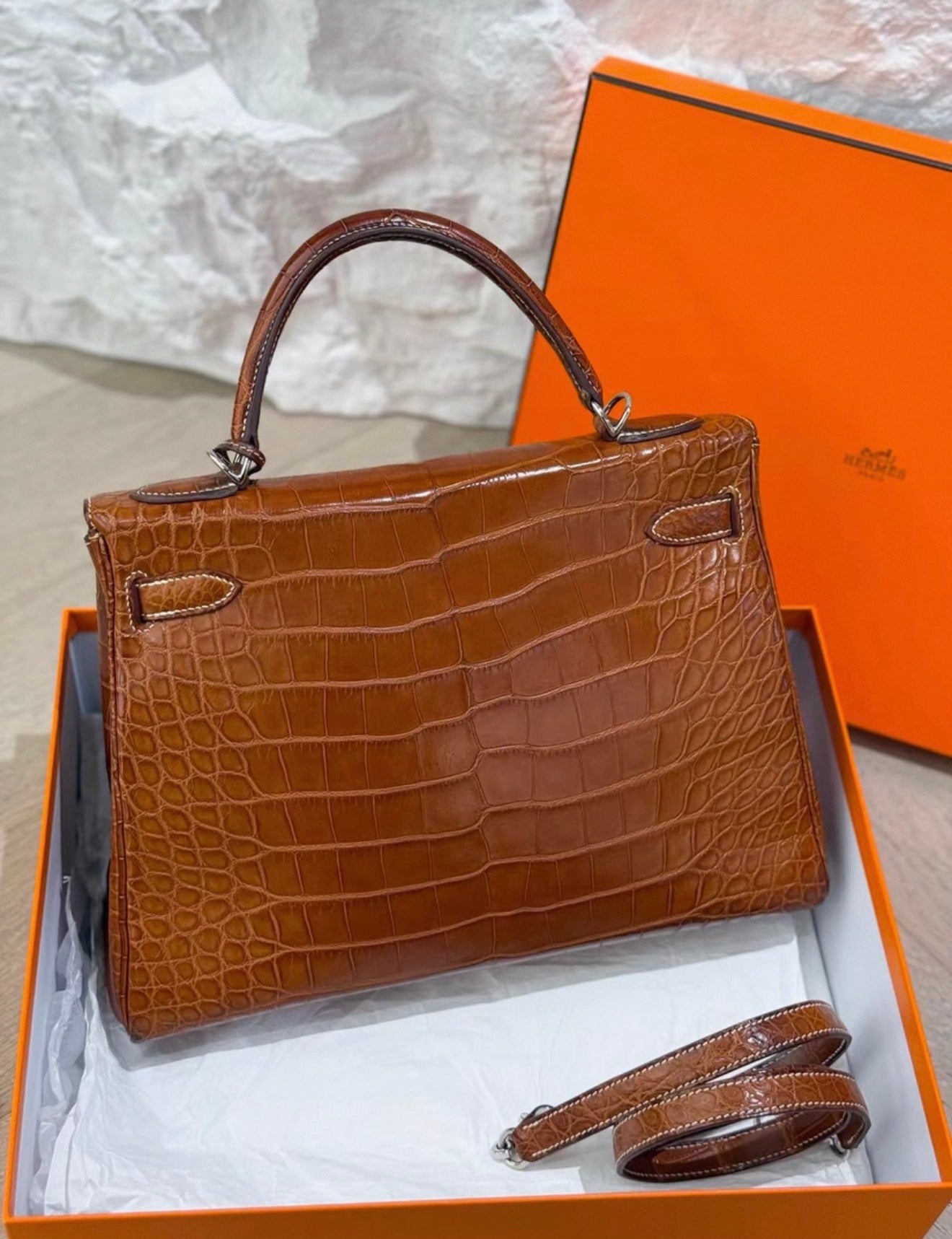 Hermès Kelly 32 Fauve Barenia gold matte crocodile leather palladium hardware