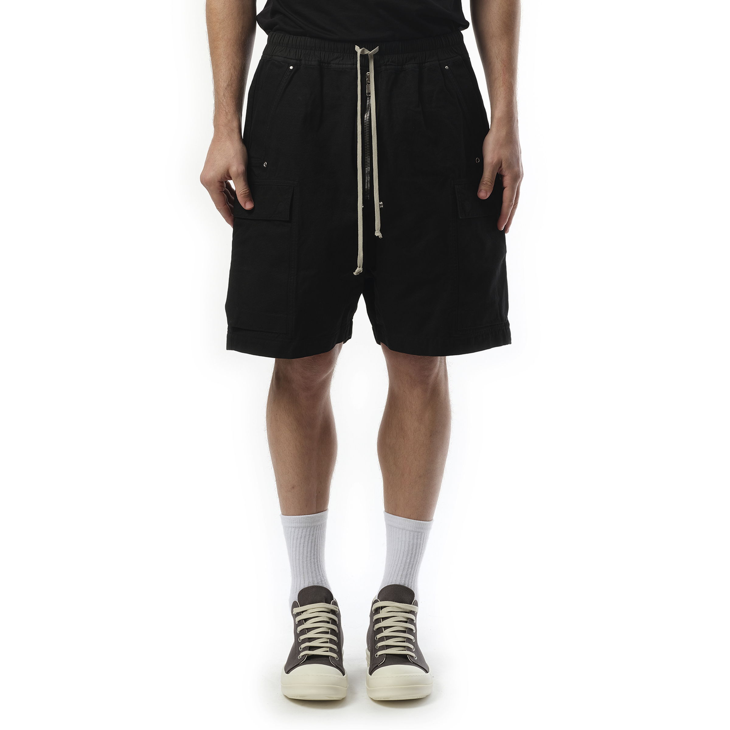 Cargobela Shorts in Black