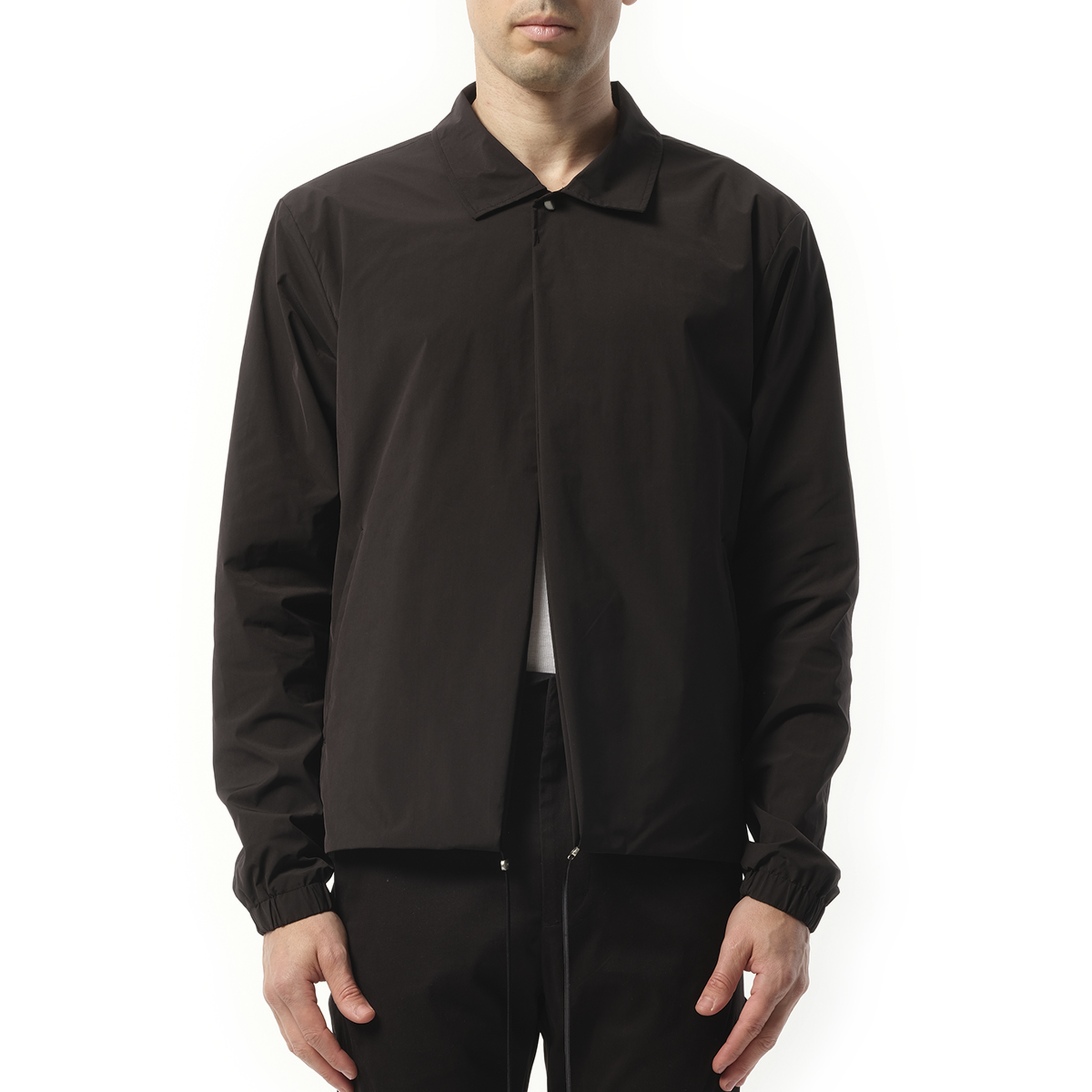 8.0 Coach Jacket Right in Black