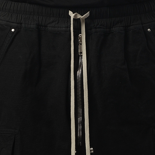 Cargobela Shorts in Black