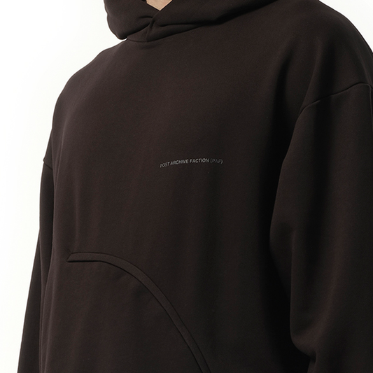 8.0 Hoodie Center in Black