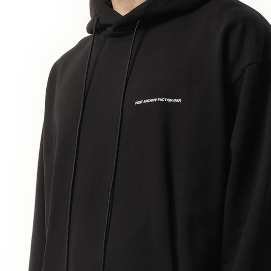 8.0 Hoodie Right in Black