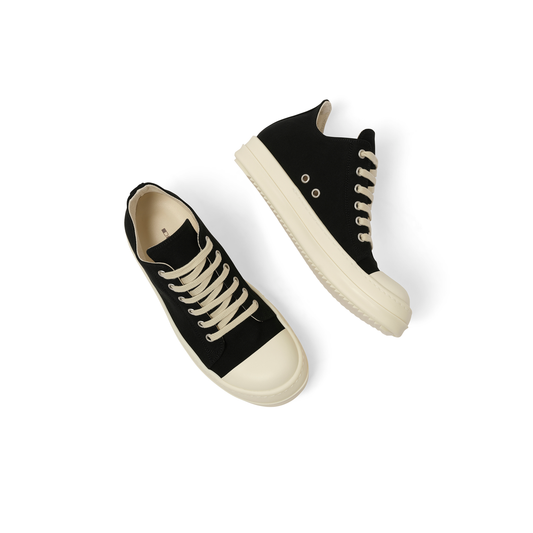 Canvas Low Sneaks in Black/Milk