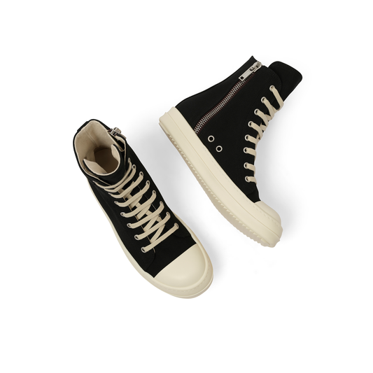 Canvas Sneaks in Black/Milk