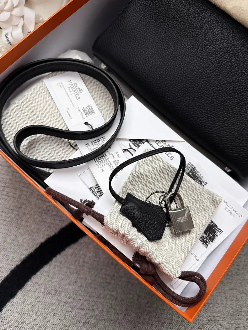 Hermes Kelly 25 in black togo leather palladium hardware