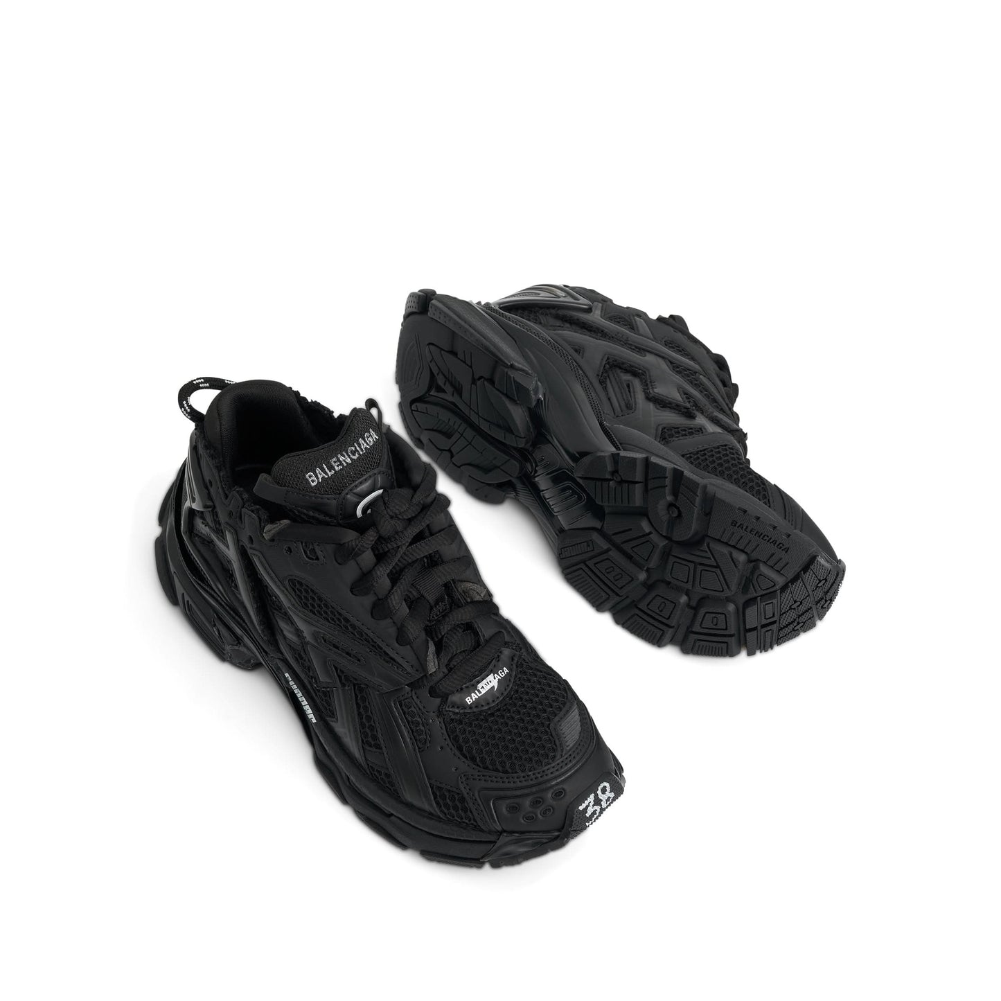 Women Runner Sneaker in Black Matt