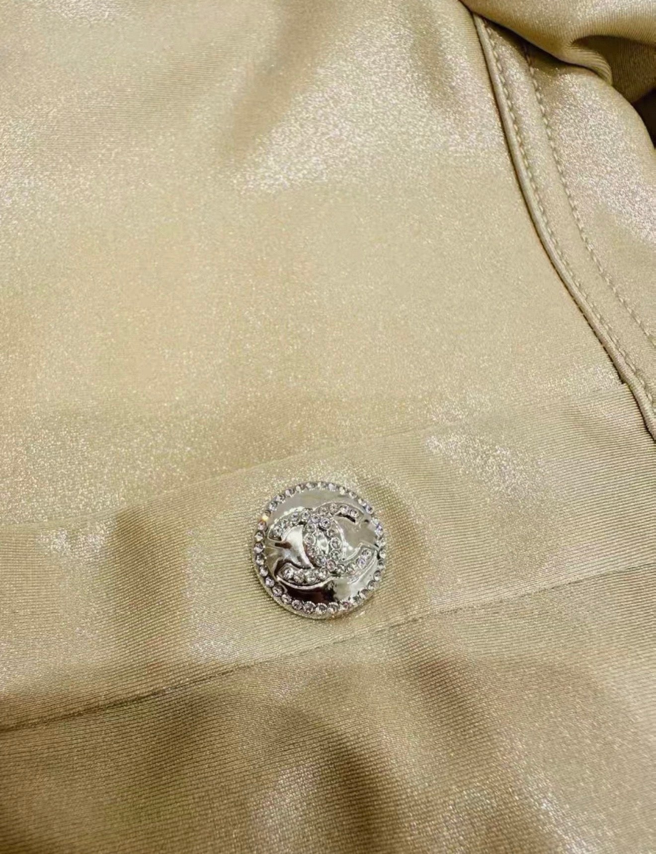 Chanel 23N Coco Neige Iridescent Champagne Gold Jacket and pant ski Set