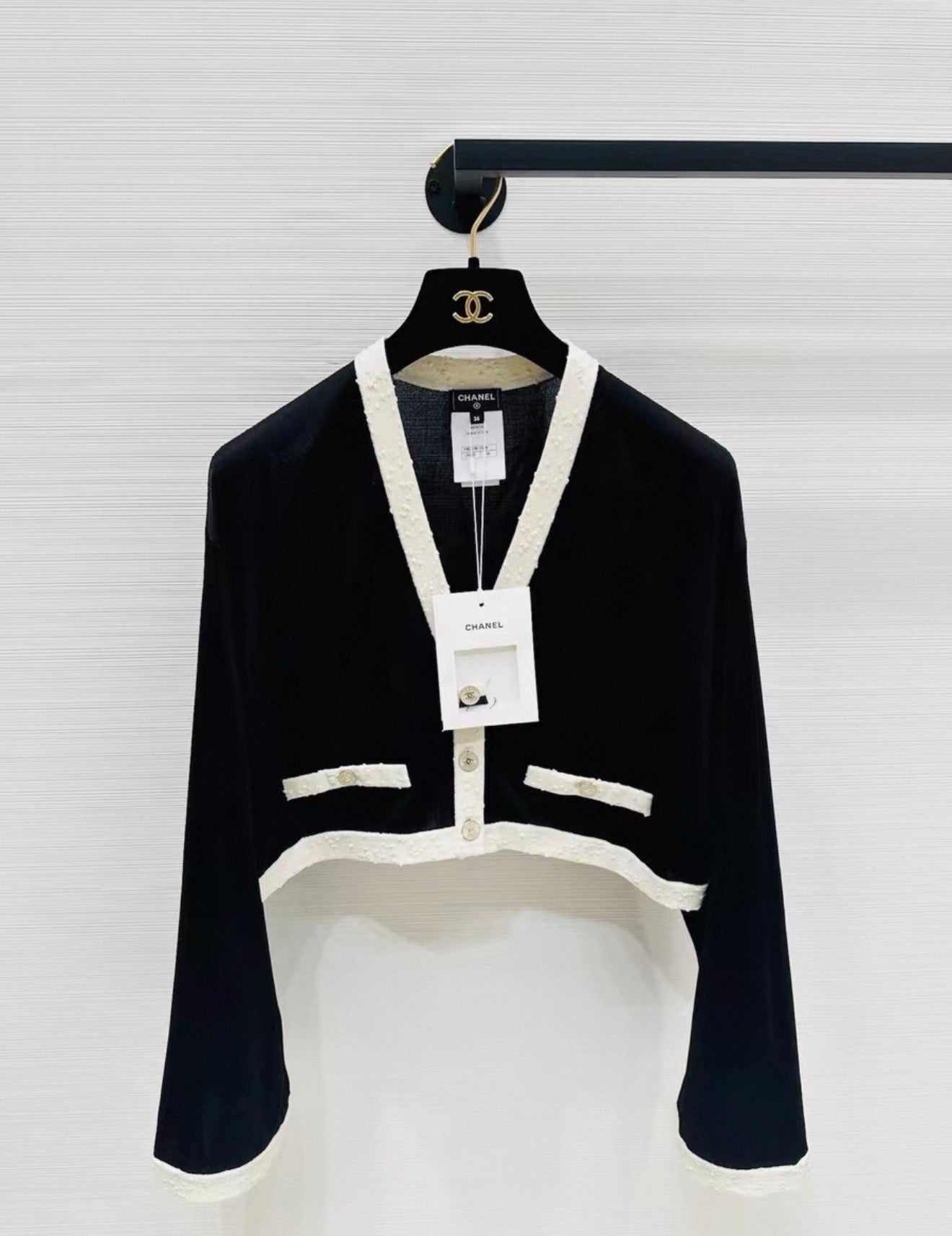 Chanel 25A black & white cardigan
