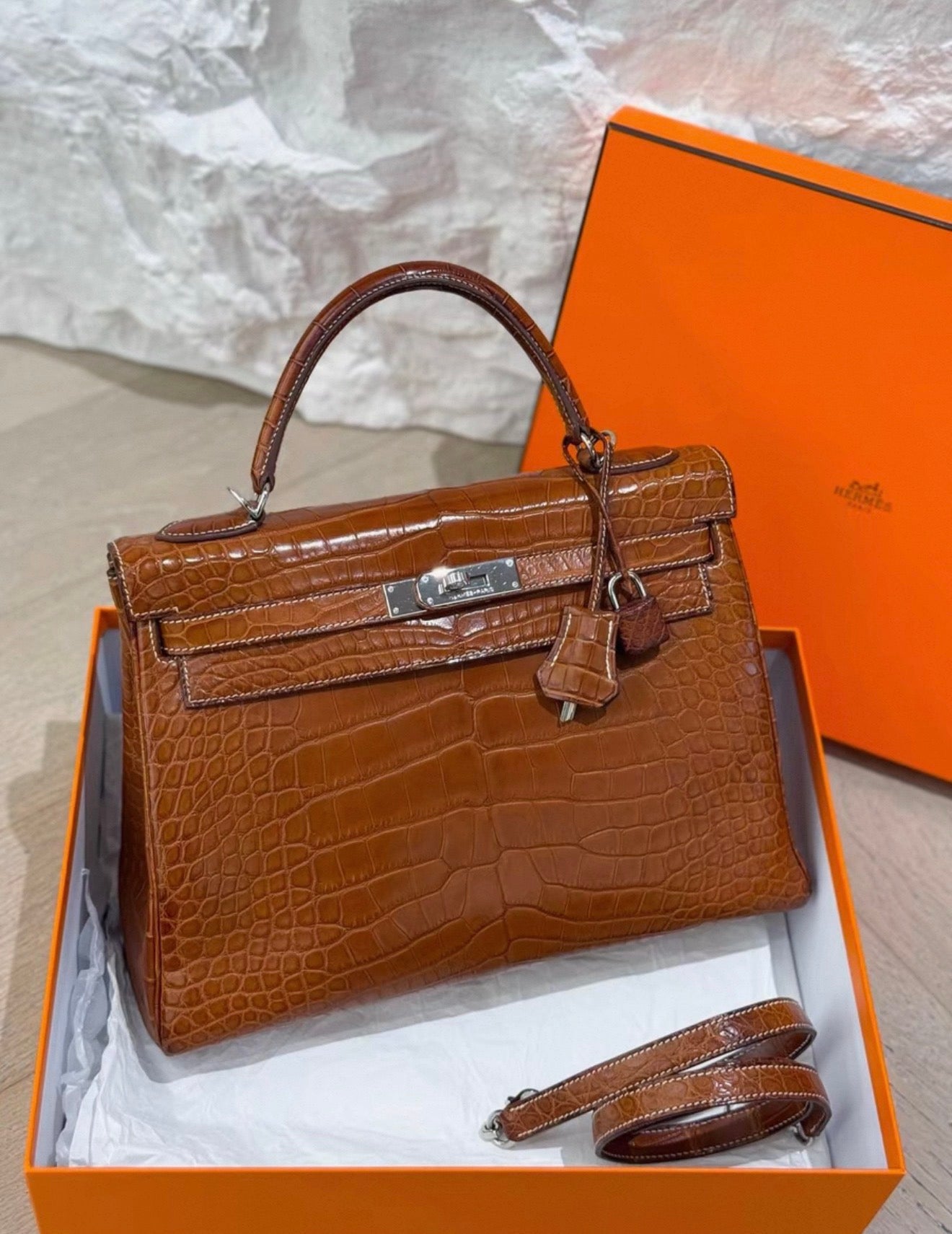 Hermès Kelly 32 Fauve Barenia gold matte crocodile leather palladium hardware