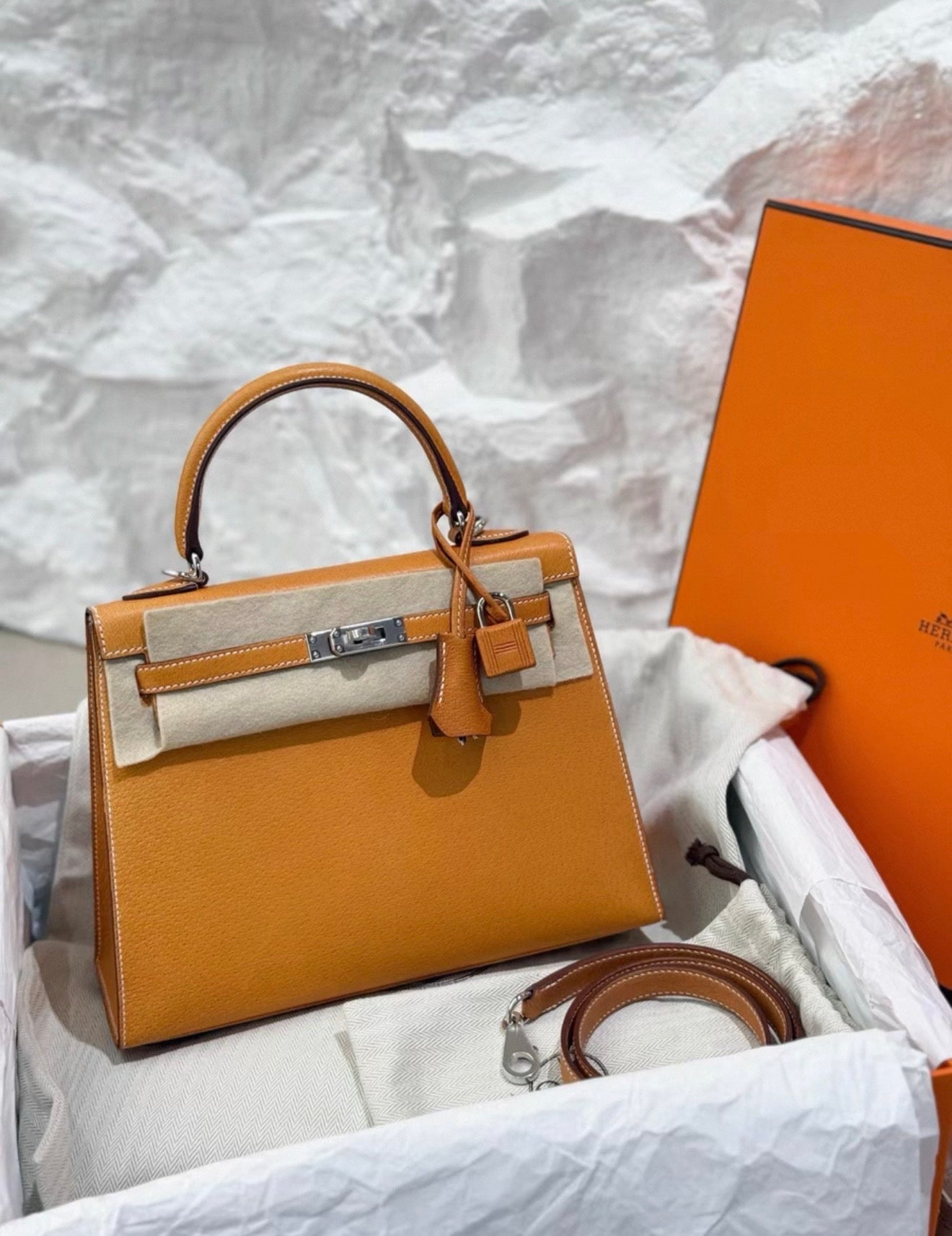 Hermès Kelly 25 1H toffee Epsom leather palladium hardware
