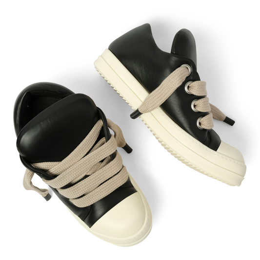 Padded Jumbolaced Low Sneaks in Black/Milk/Milk