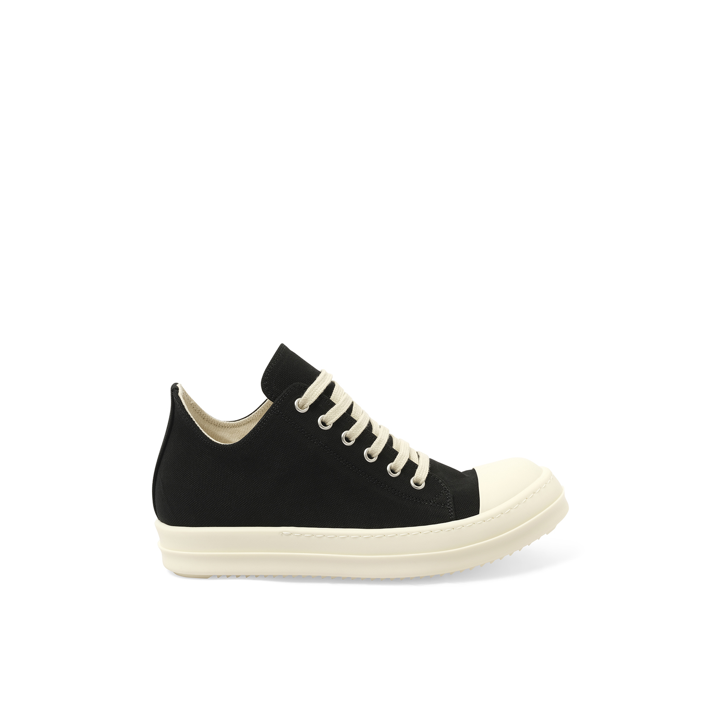 Canvas Low Sneaks in Black/Milk