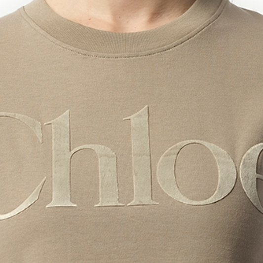 Chloe Logo T-Shirt in Powder Grey