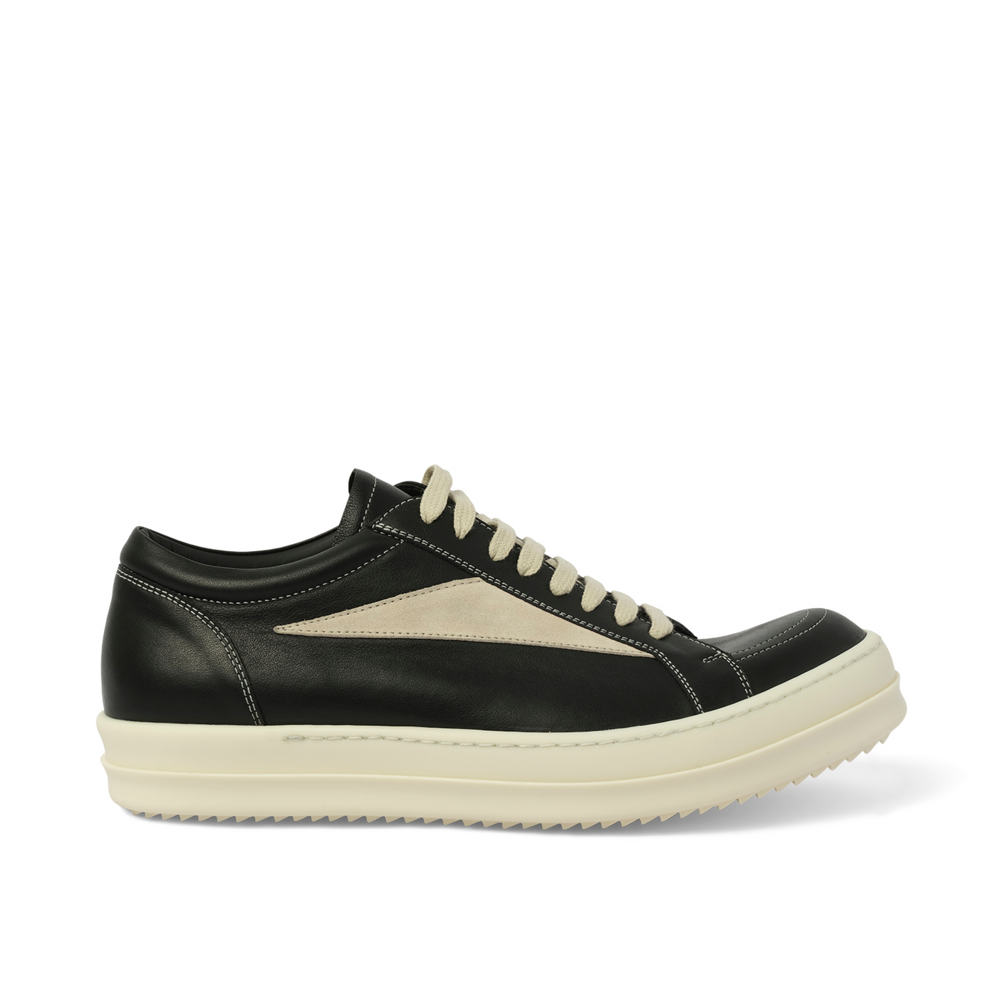 Vintage Sneaks in Black/Milk/Milk