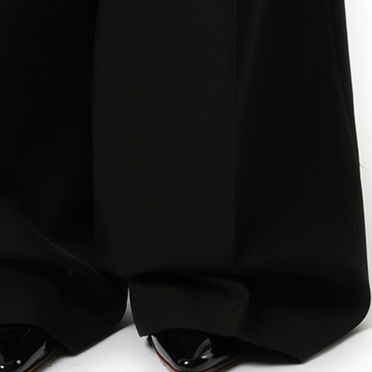 Wide Leg Tailored Trouser in Black