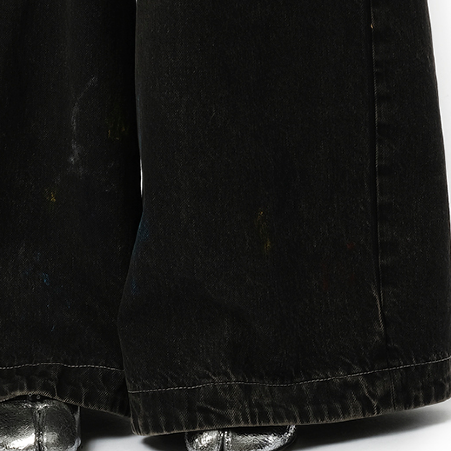 Baggy Paint Splatter Jeans in Black