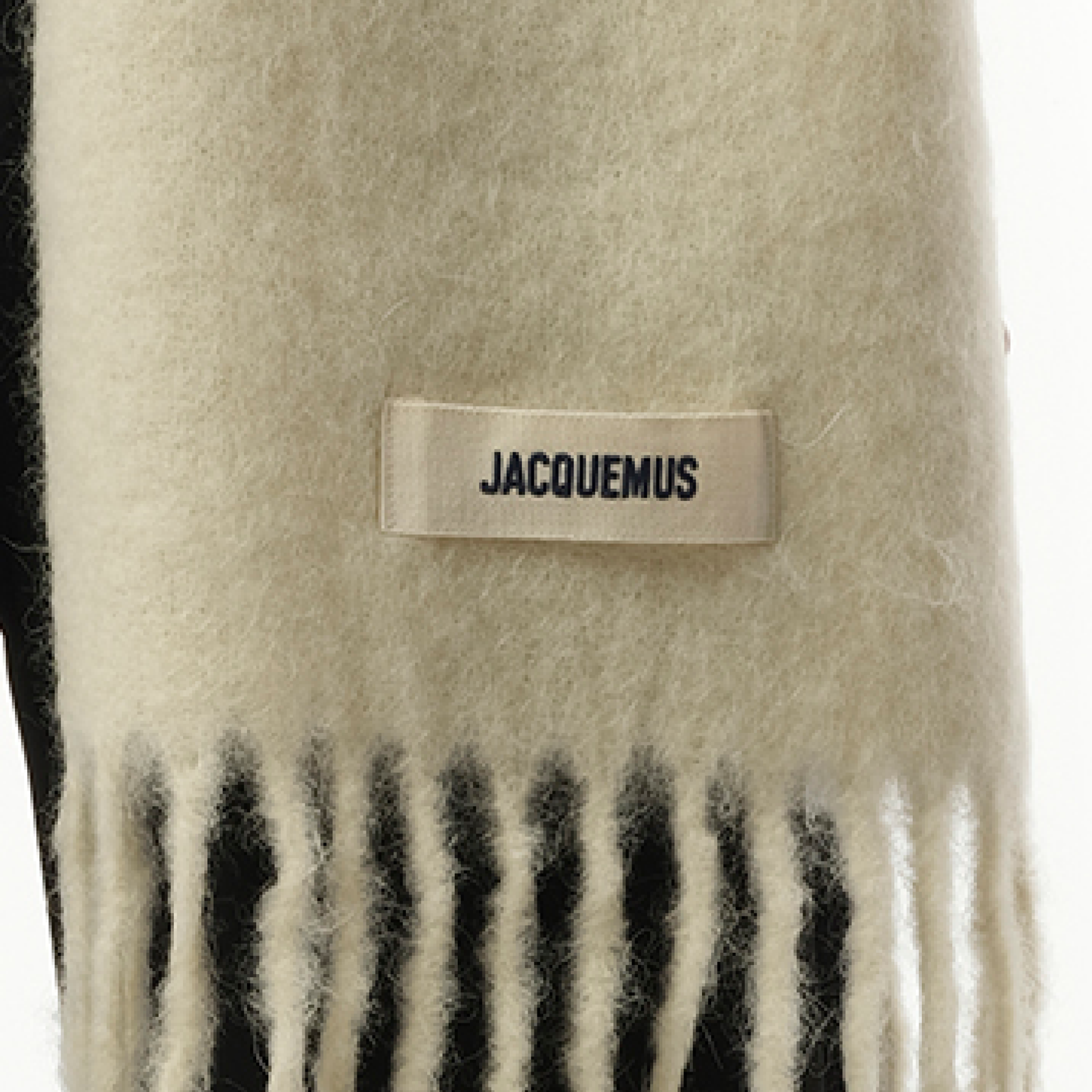 L
echarpe Carro Scarf in Off White