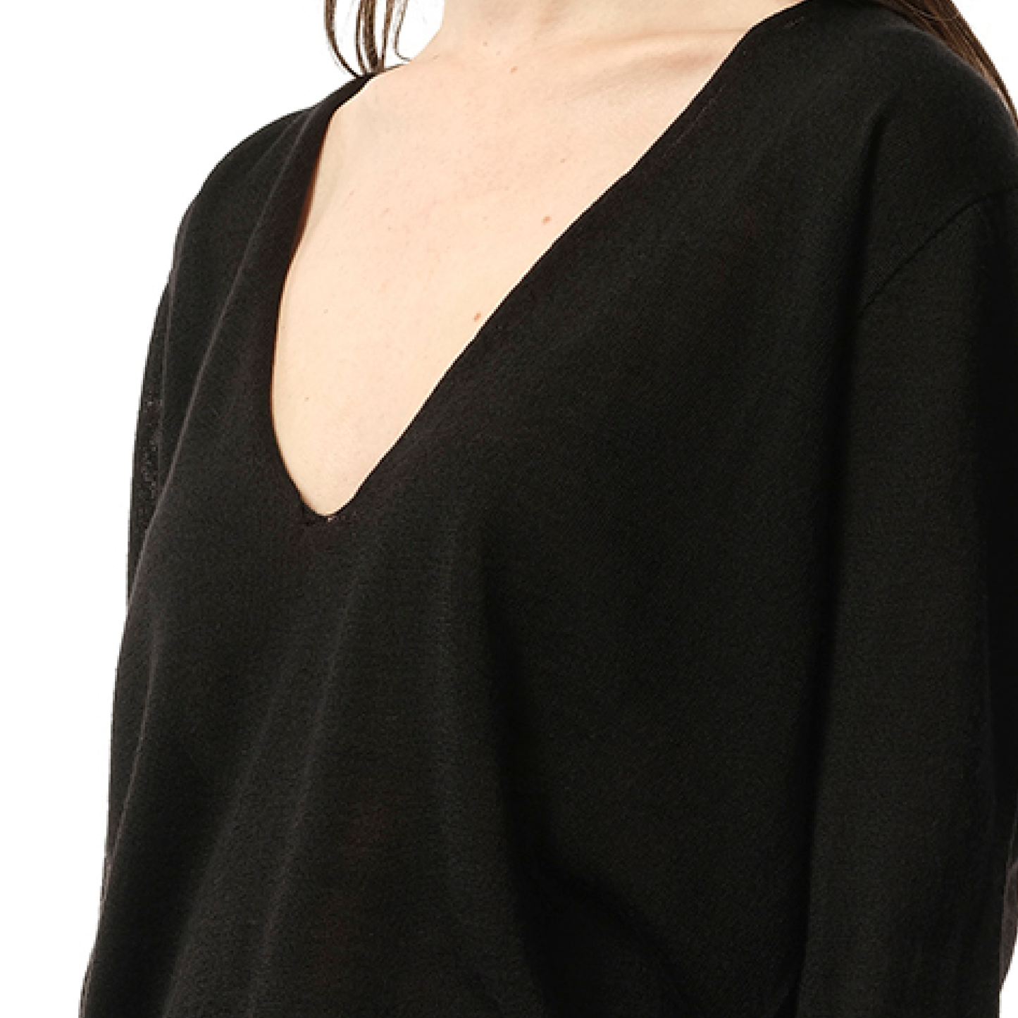 V Neck Pullover in Black