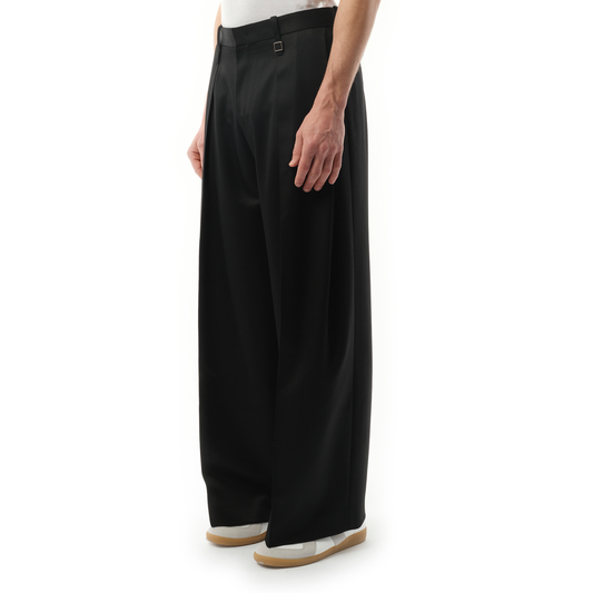 Pleated Relax Pants in Black