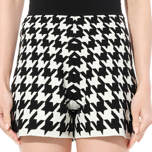 Dogtooth Shorts in Ivory