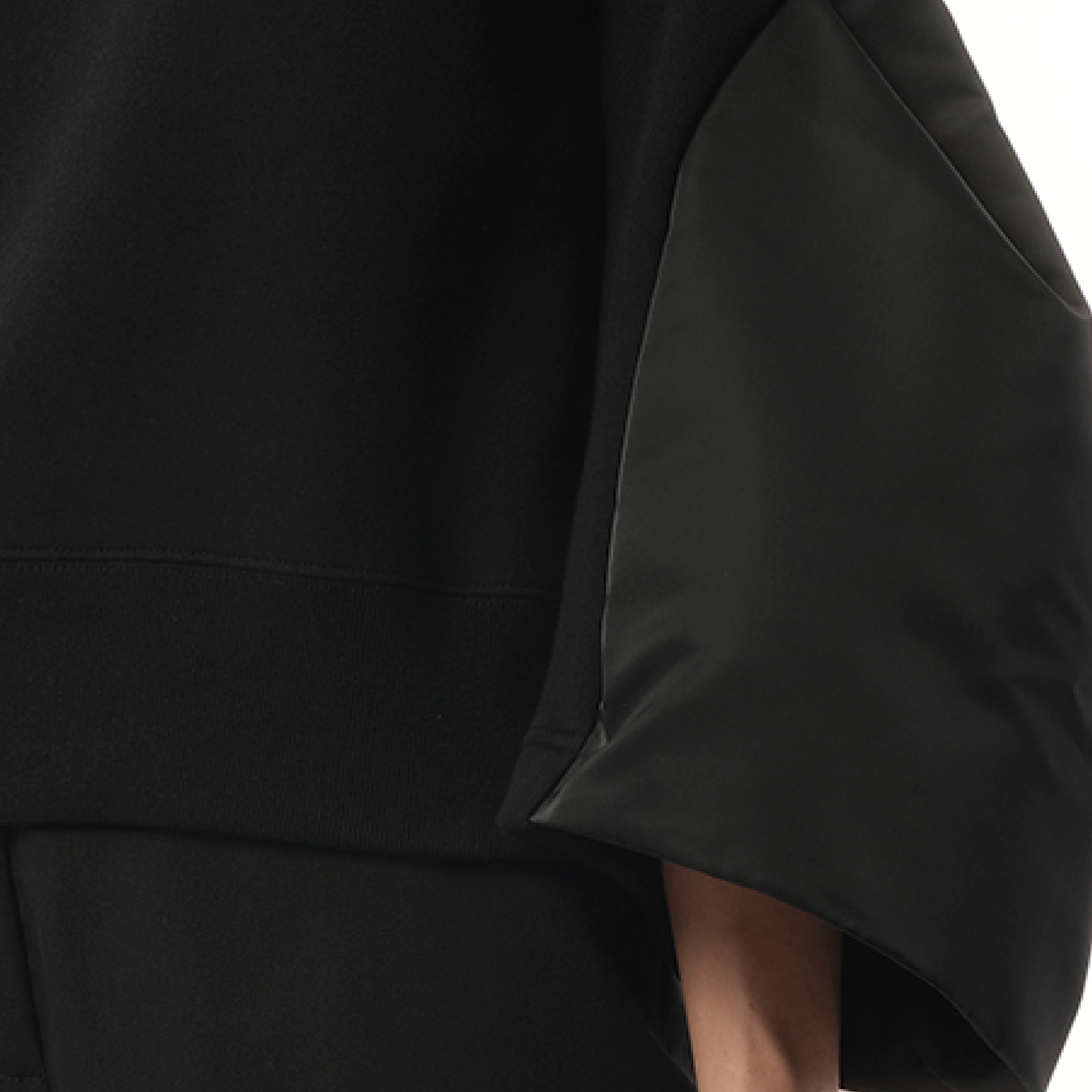 Big Sleeve Nylon Twill x Sponge Sweat Pullover in Black