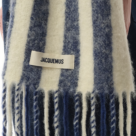 L
echarpe Carro Scarf in White/Blue Stripe