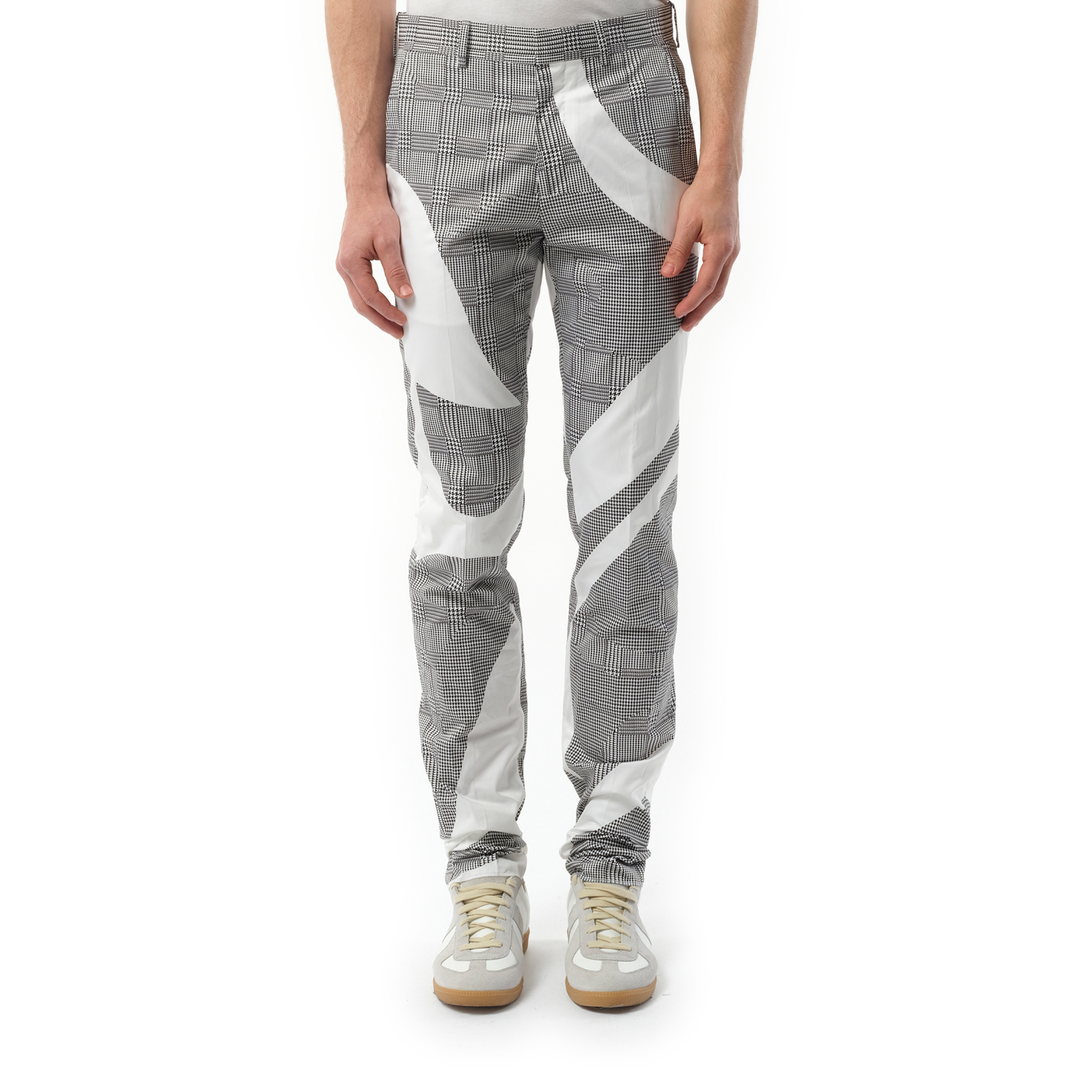 Pants in White/Black