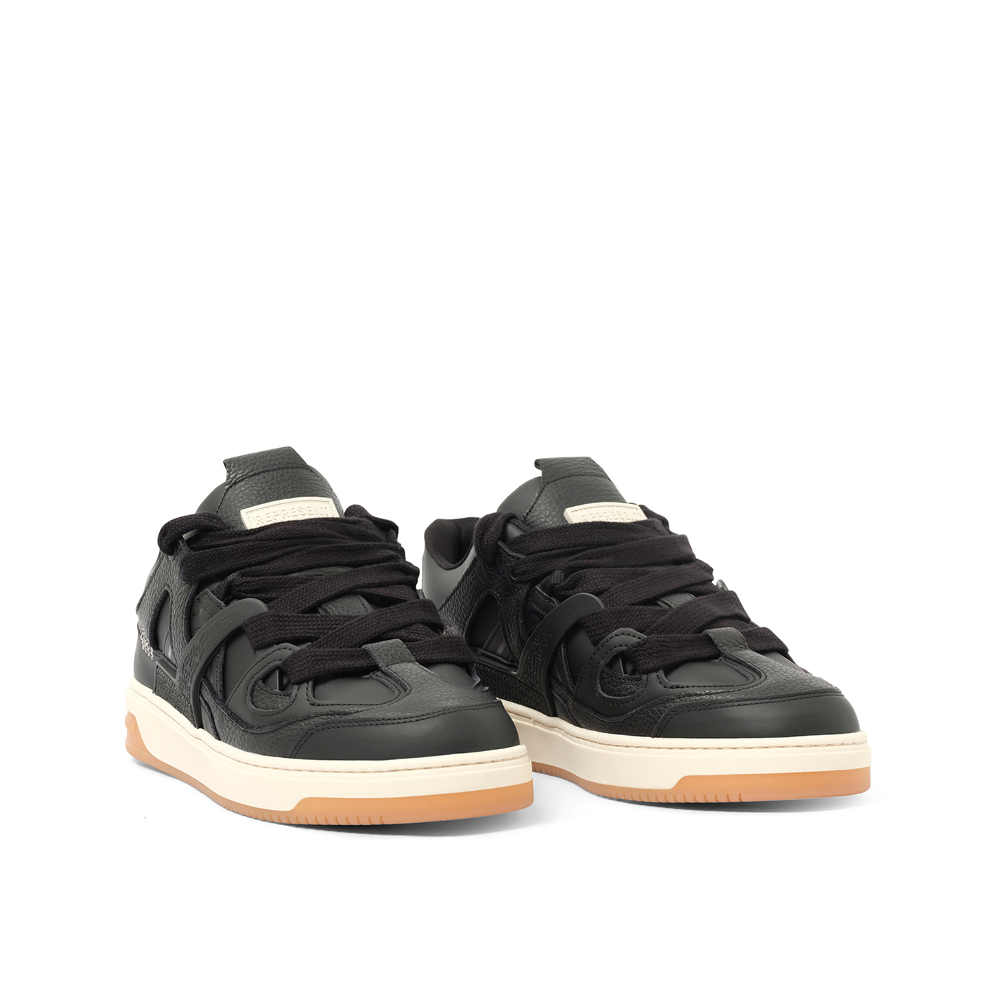 Bully Sneaker in Black/Gum