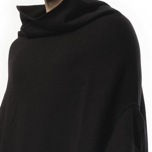 Shroud Sweatshirt in Black