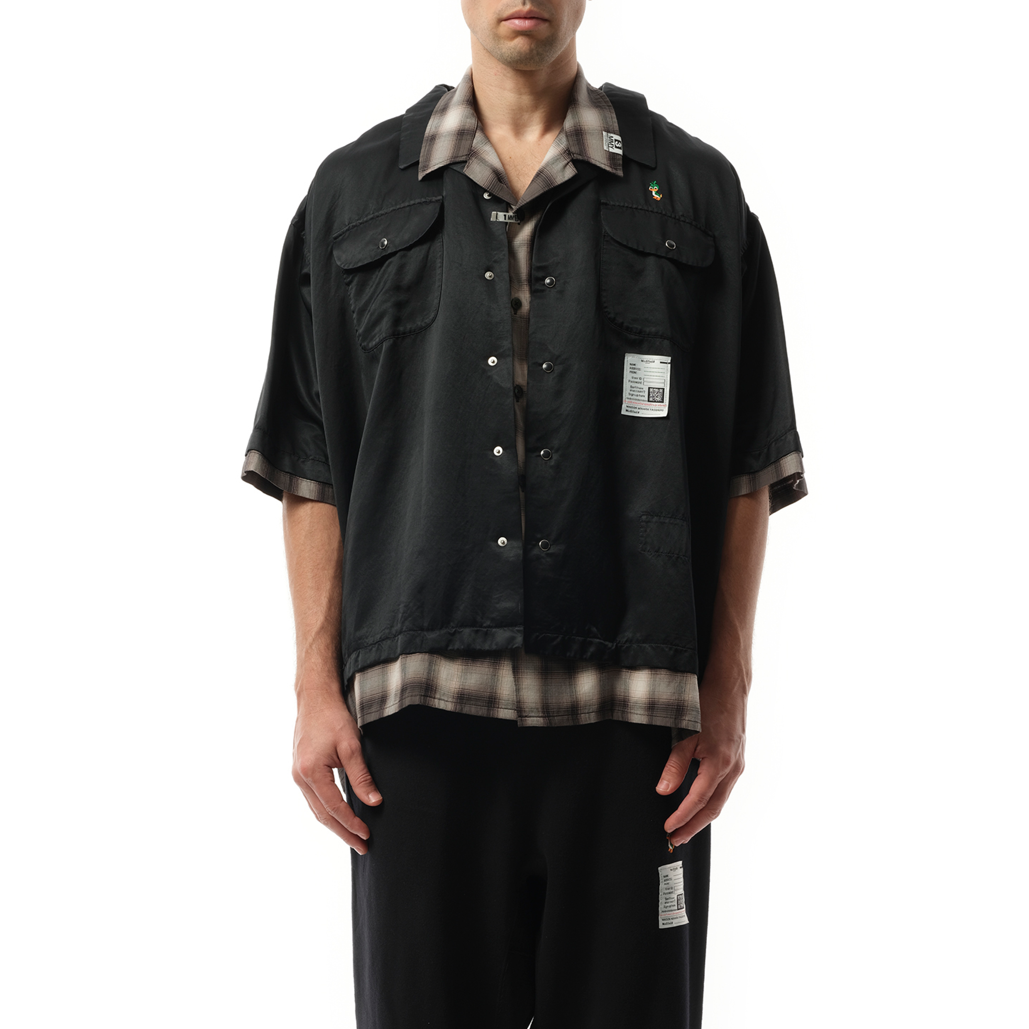 Double Layered S/S Shirt in Black