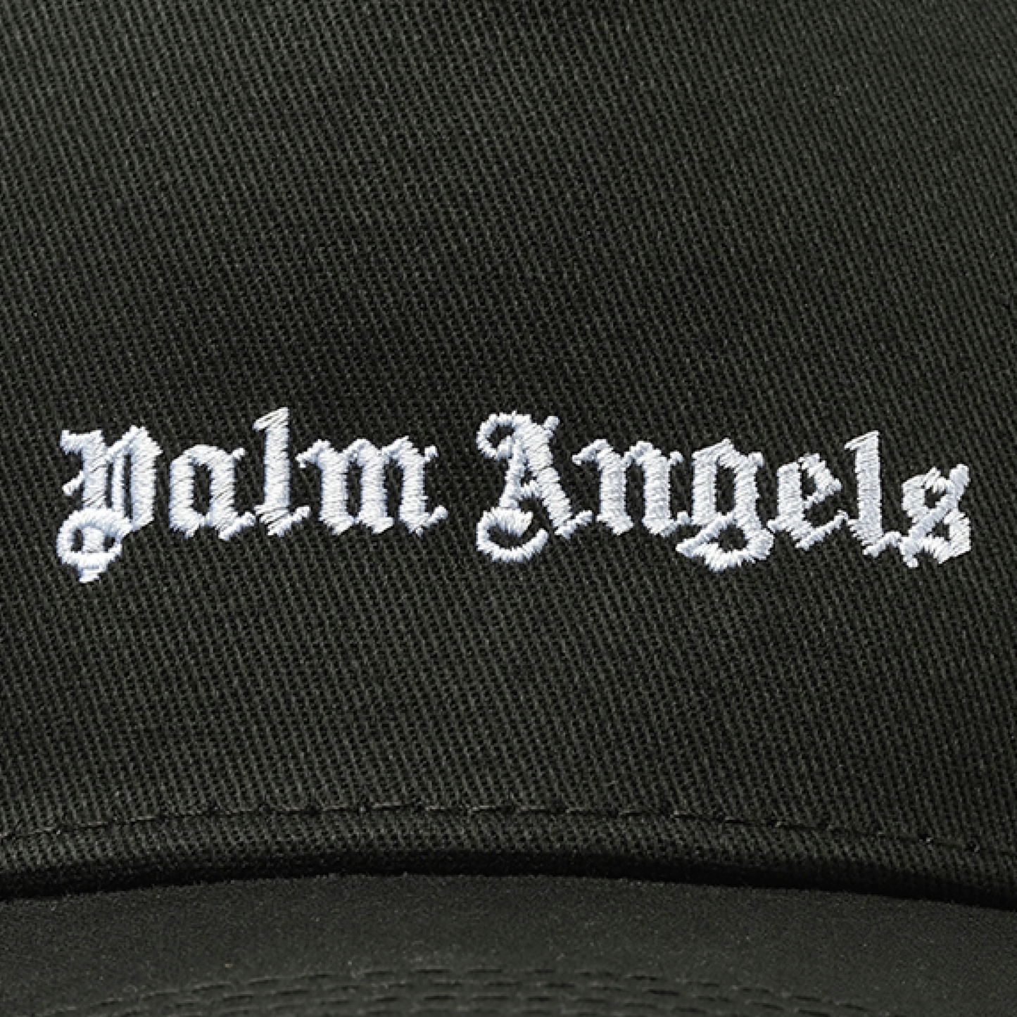 Classic Logo Cap in Black/Off White