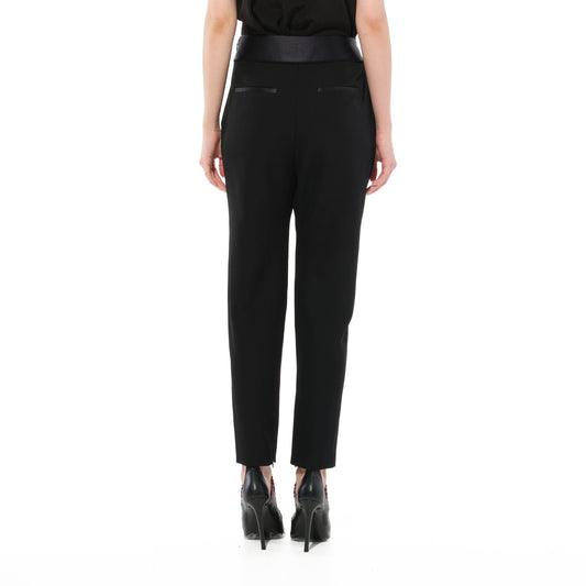 Trousers in Black