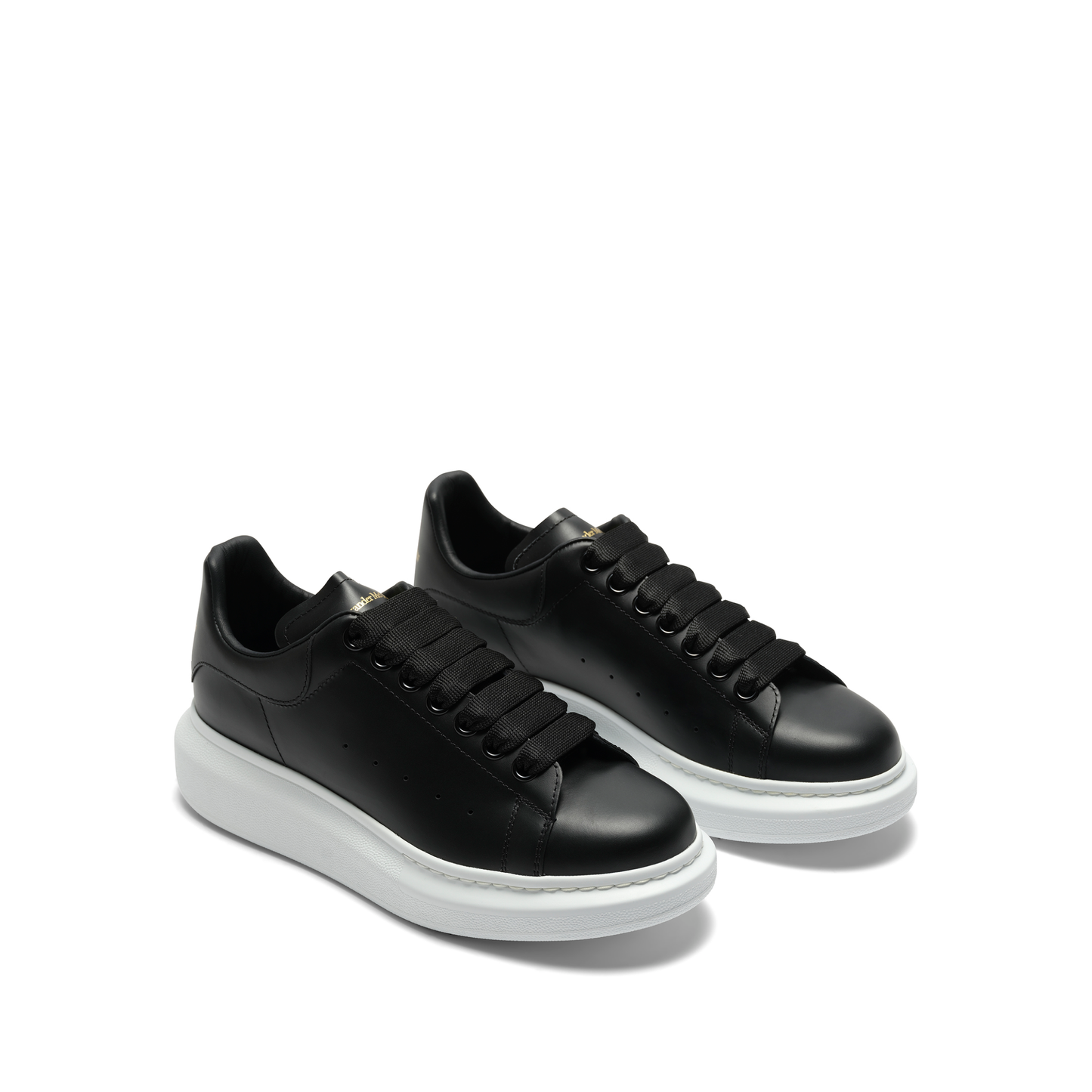 Larry Oversized Sneakers in Black/White