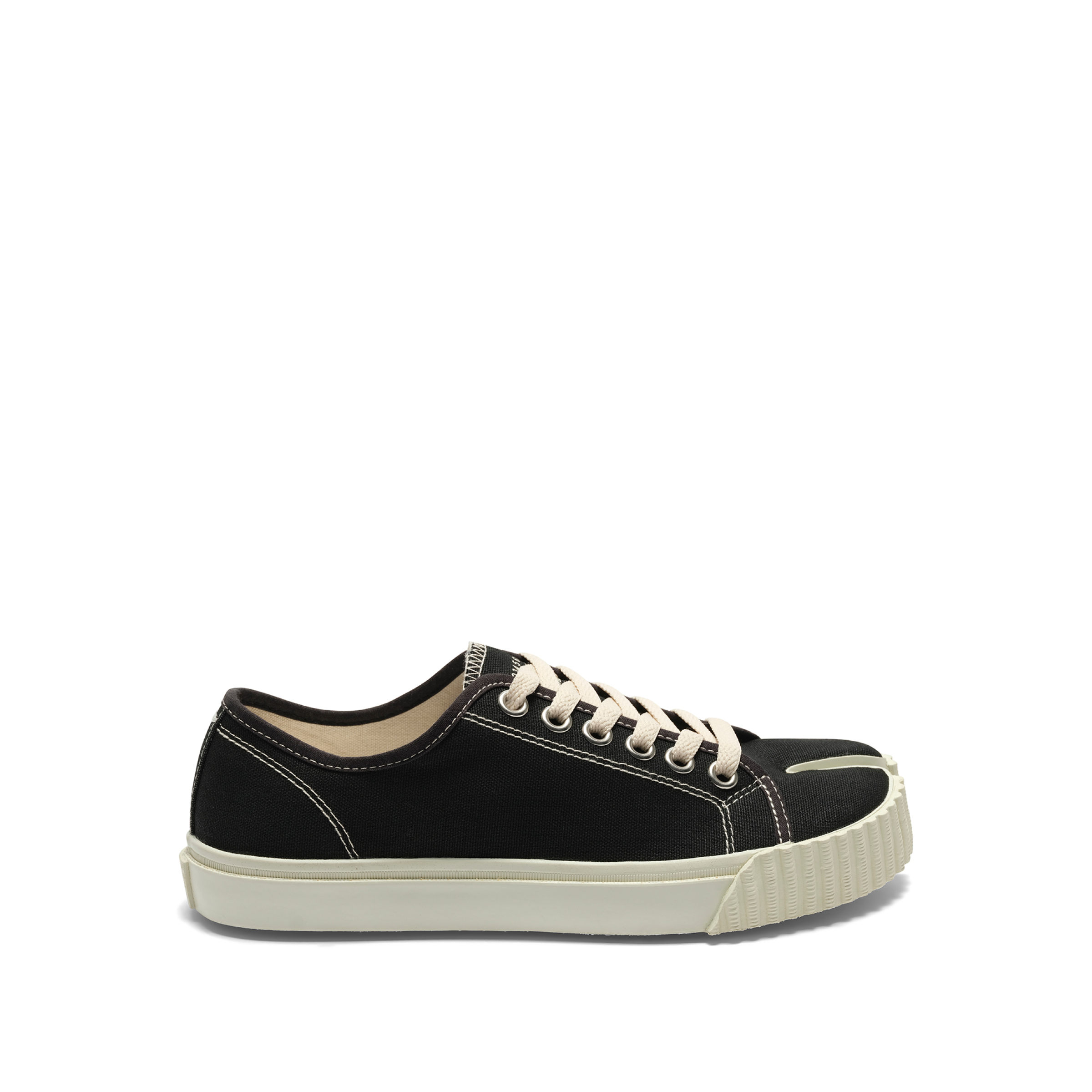 Tabi Sneaker in Black