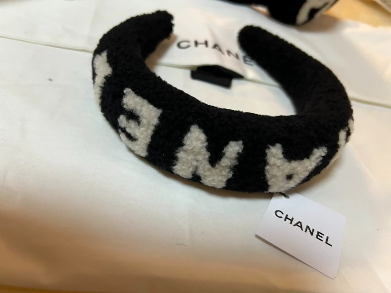 Chanel 25B black shearling Headband