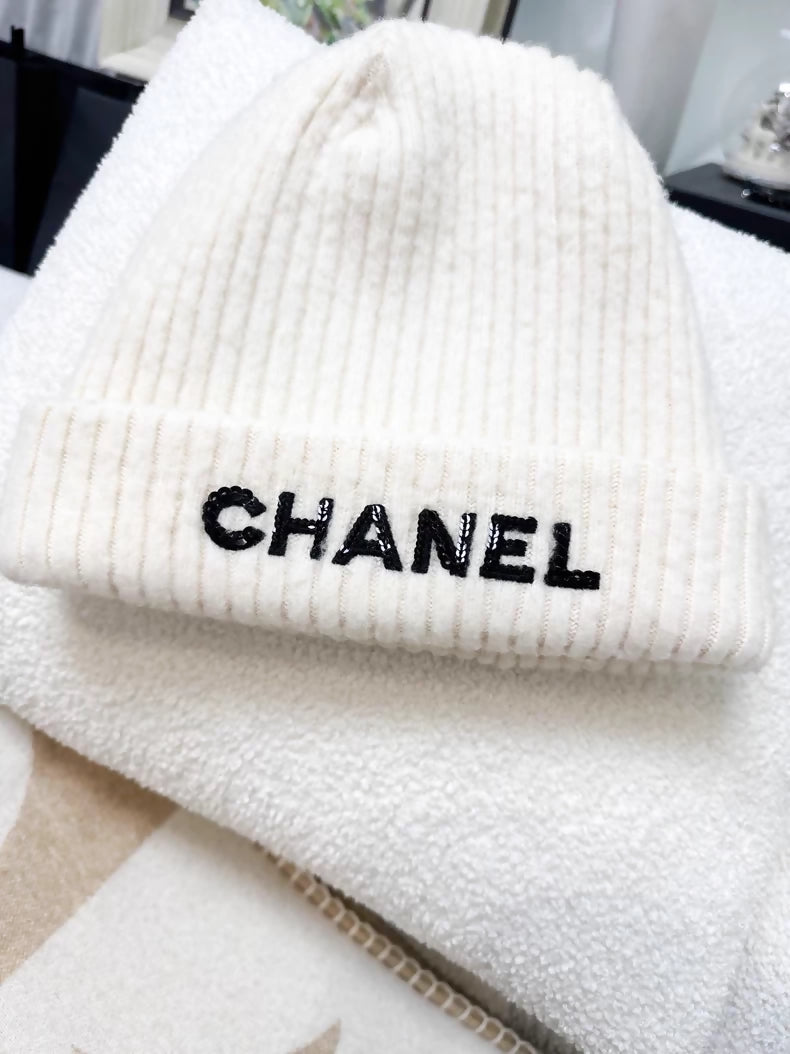 Chanel 22B Cream White Cashmere Sequined Logo Beanie