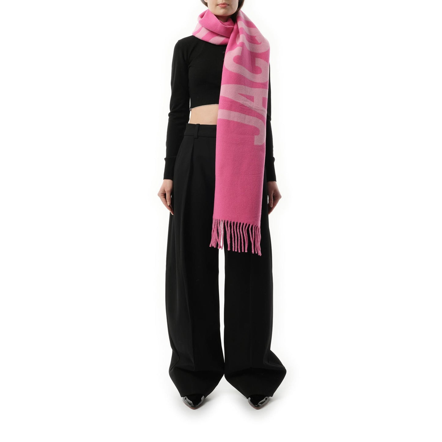 L
echarpe Jacquemus Scarf in Pink/Multicolour