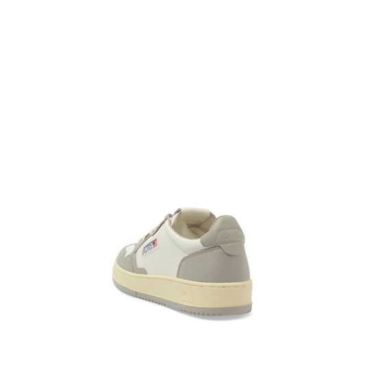 Medalist Low Bicolour Sneakers in White/Vapor