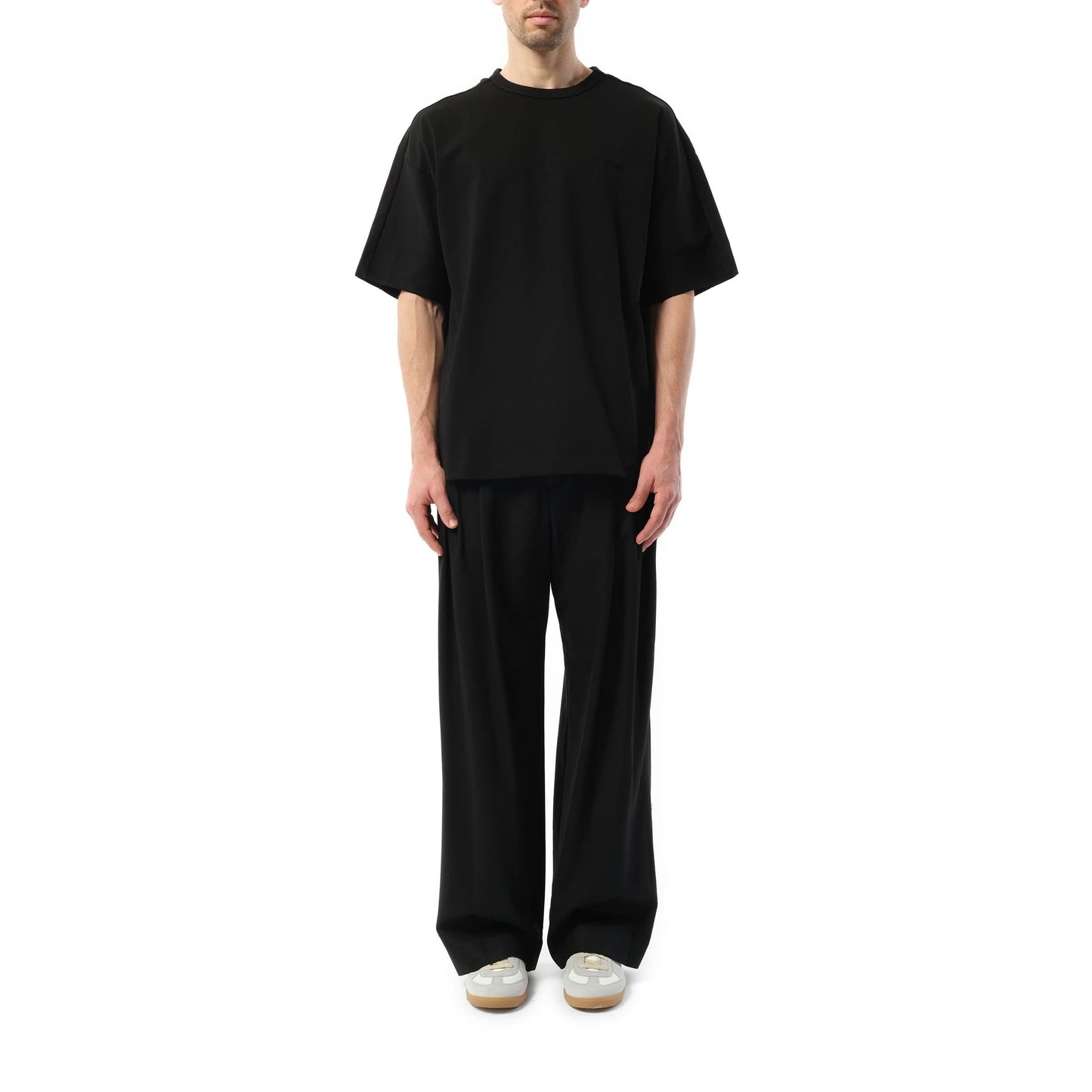 Essential Boxy T-Shirt in Black