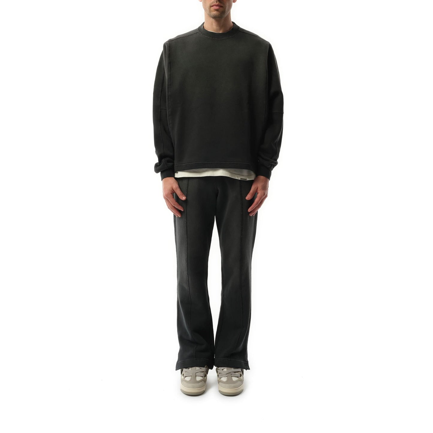 Step Hem Sweatshirt in Stained Black