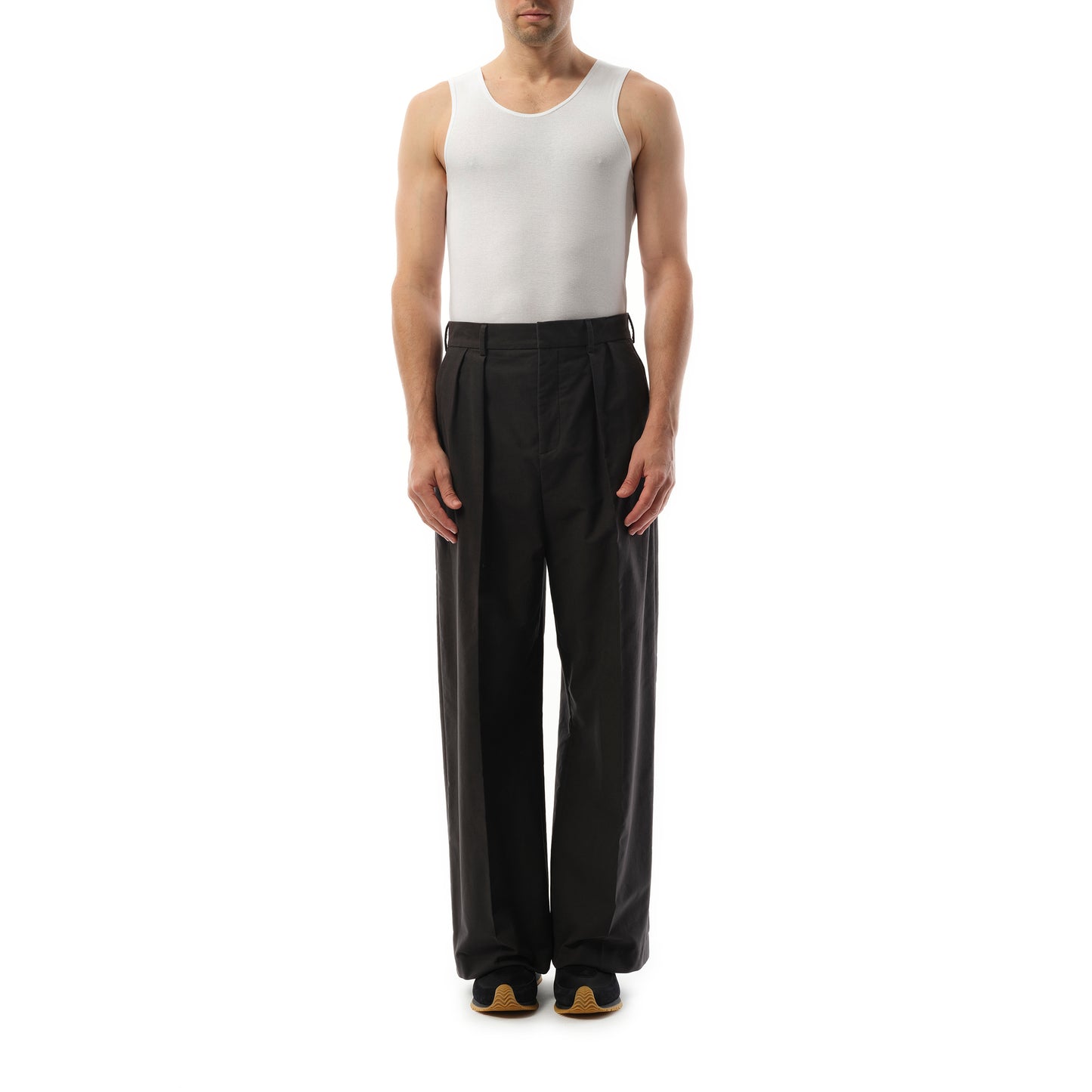 Pleated Trouser in Dark Anthracite