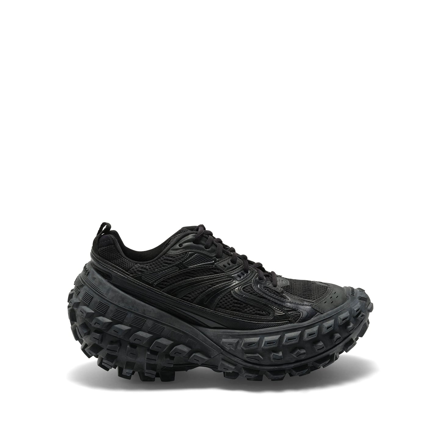 Bouncer Sneaker in Black