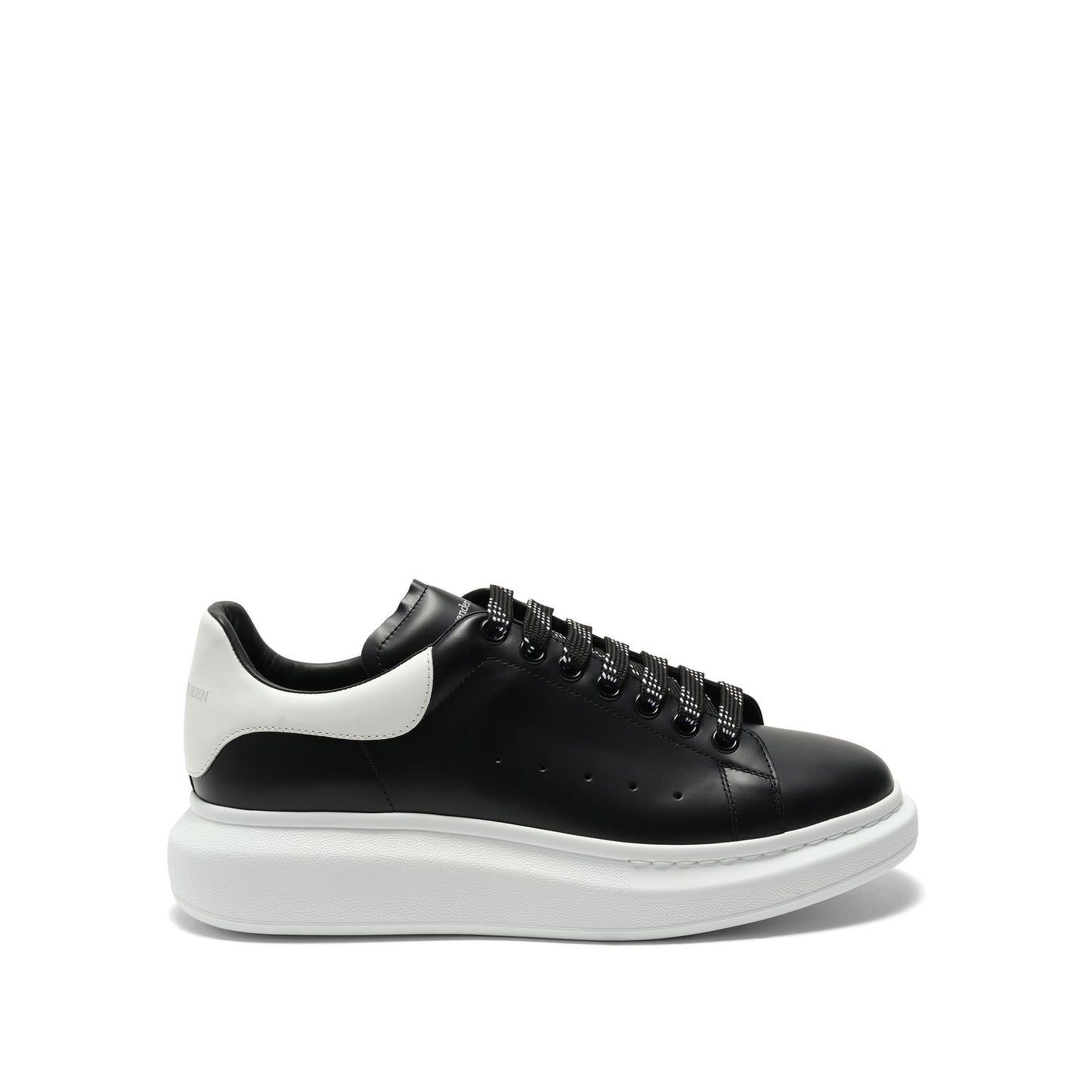 Larry Oversized Sneaker in Black/White