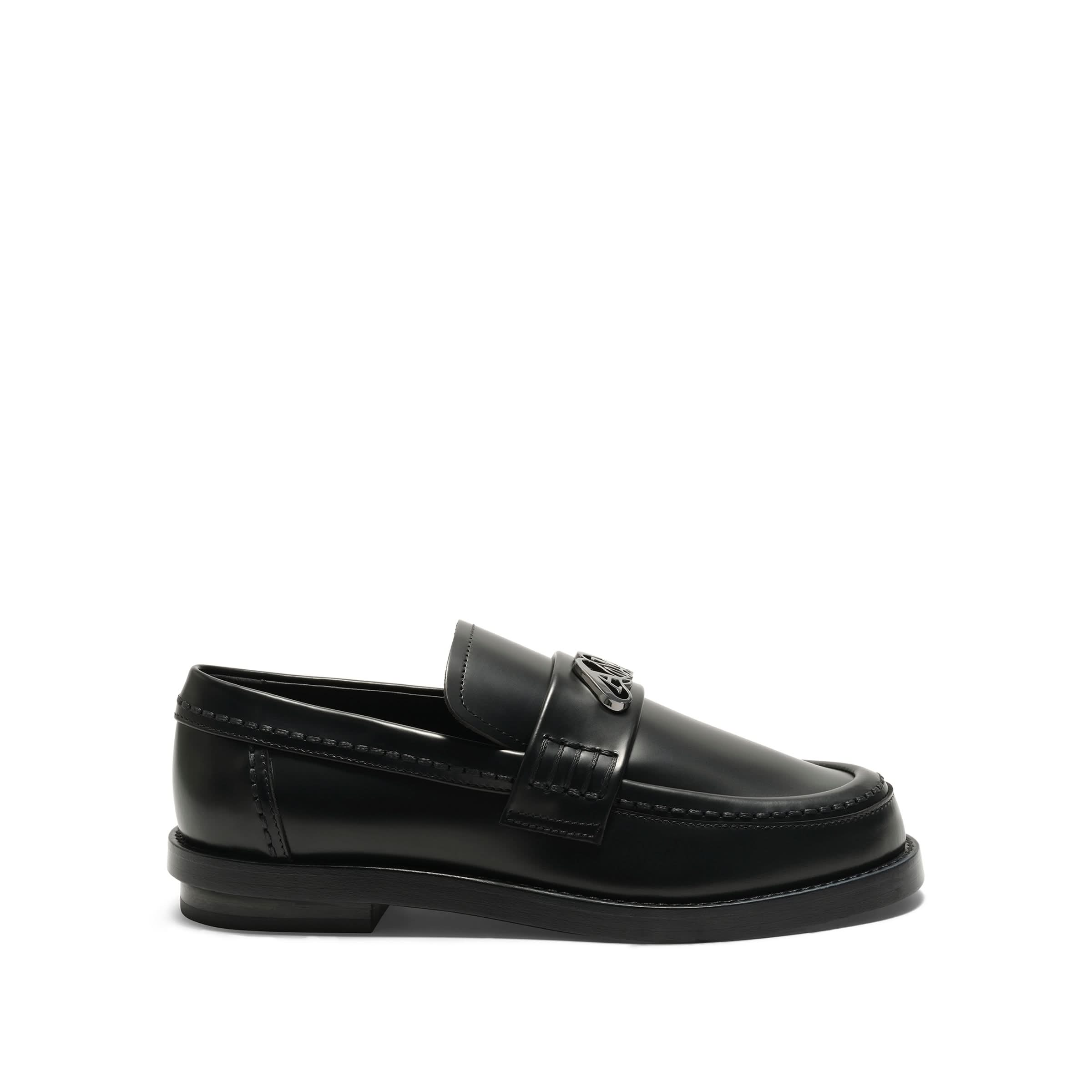 Logo Lux Leather Loafer in Black/Silver