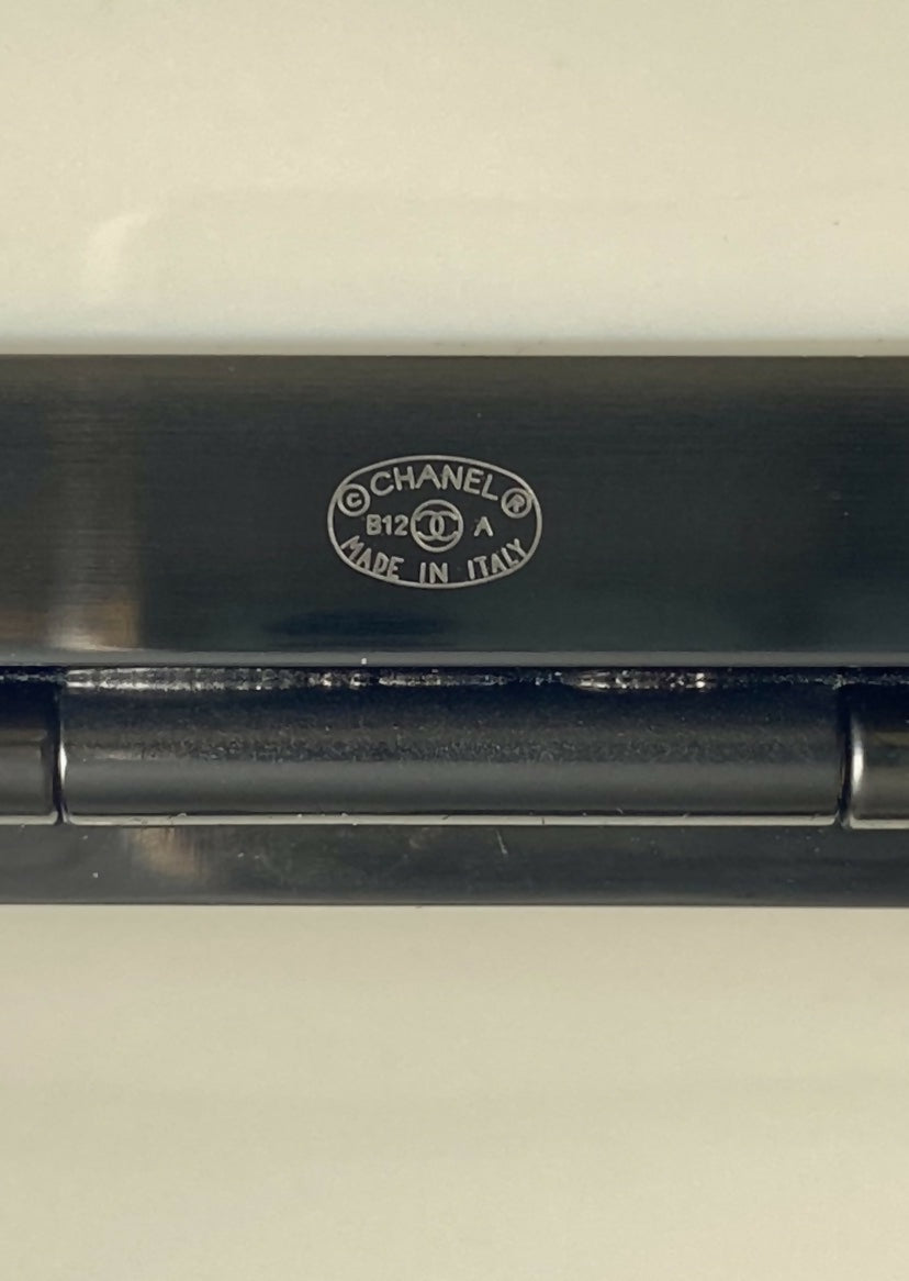 Rare Chanel 12A Paris Bombay Runway Ivory Statement Cuff Bracelet Bangle