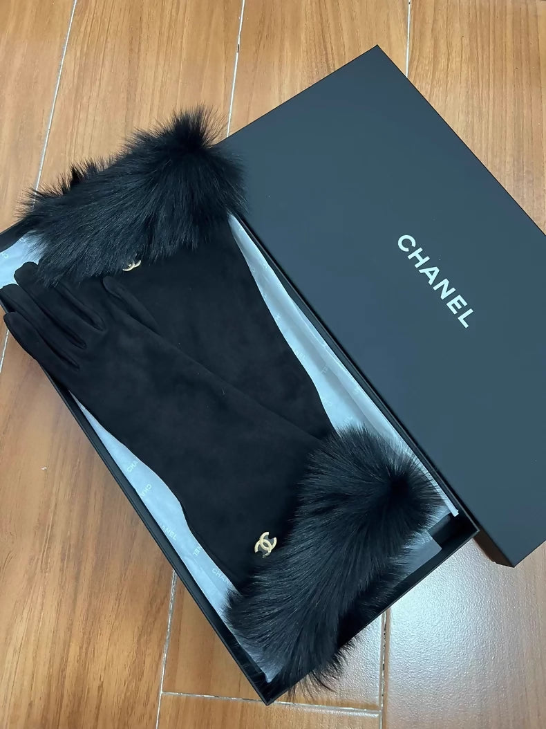 Chanel 25K suede fur gloves