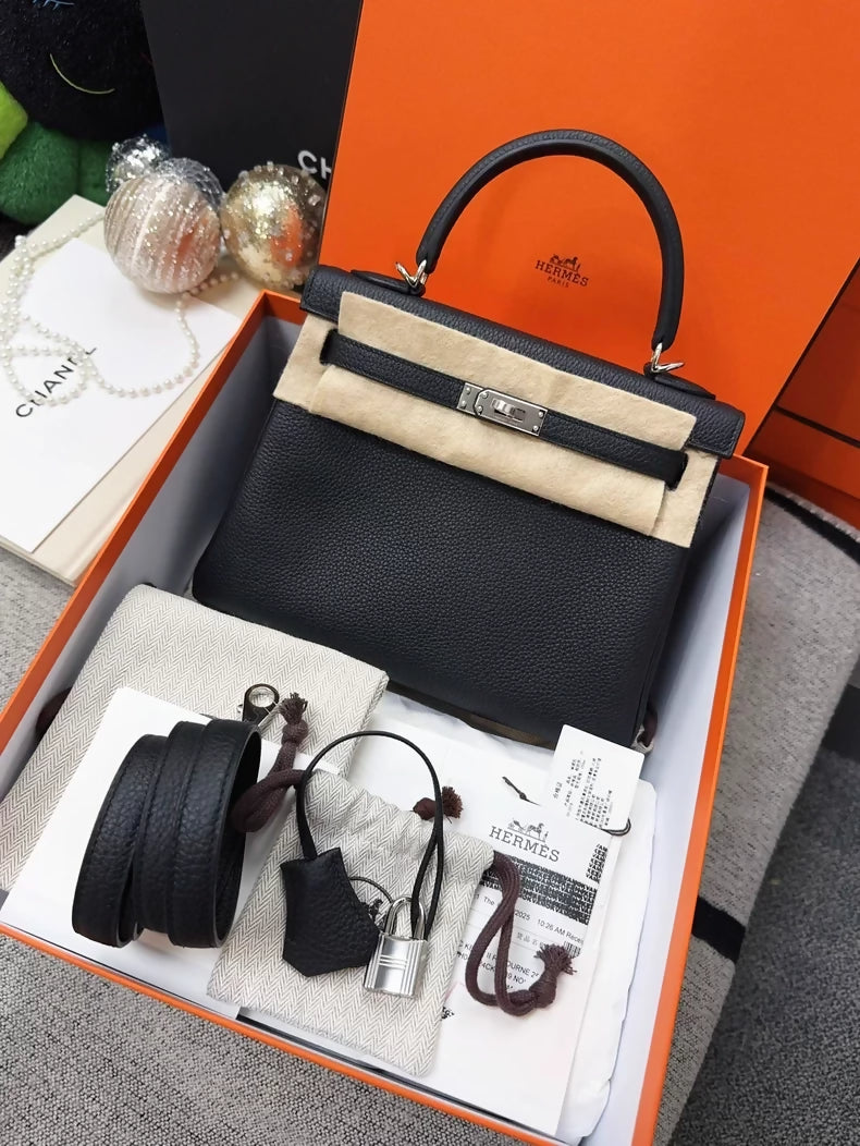 Hermes Kelly 25 in black togo leather palladium hardware