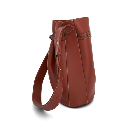 Sigma Bucket Bag in Cognac