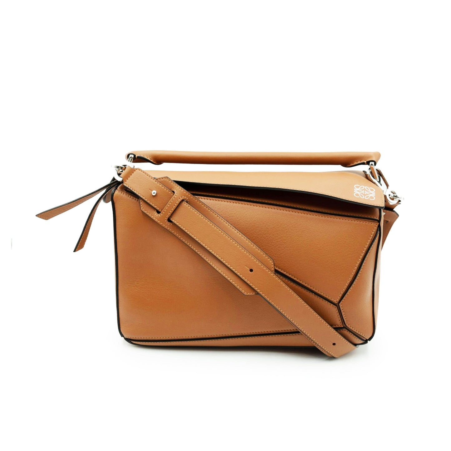 Medium Puzzle Bag in Classic Calfskin in Tan