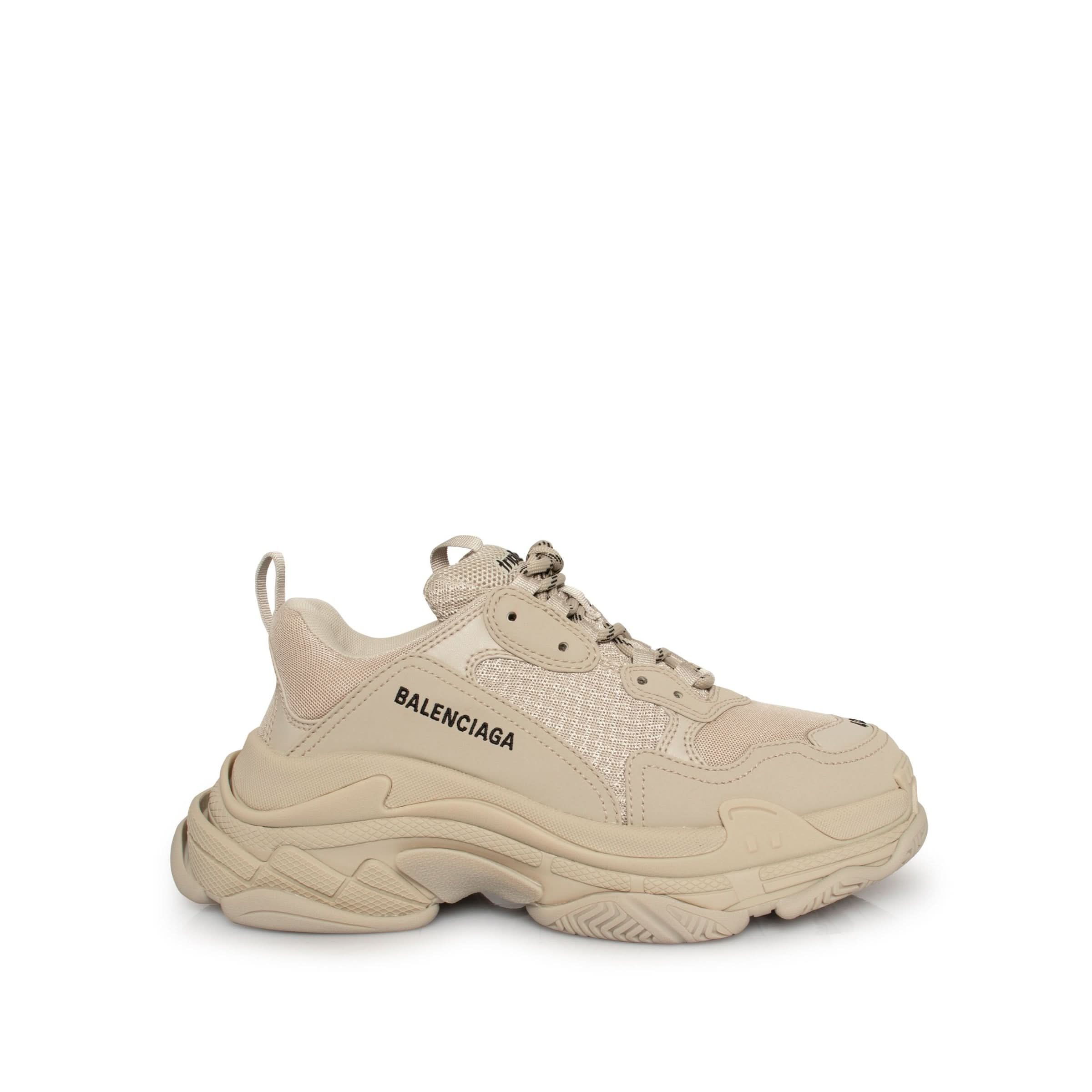 Triple S Sneaker in Beige